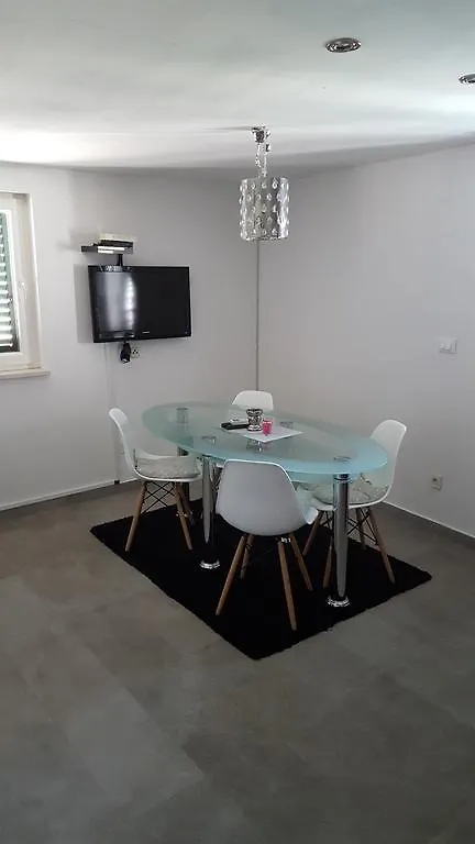 F&F Apartments Split